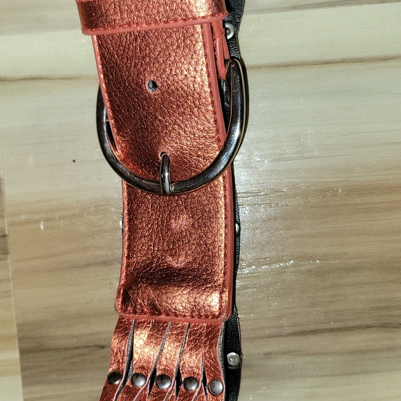 No Boundaries Red Metallic Weave Belt - Picture 3 of 10